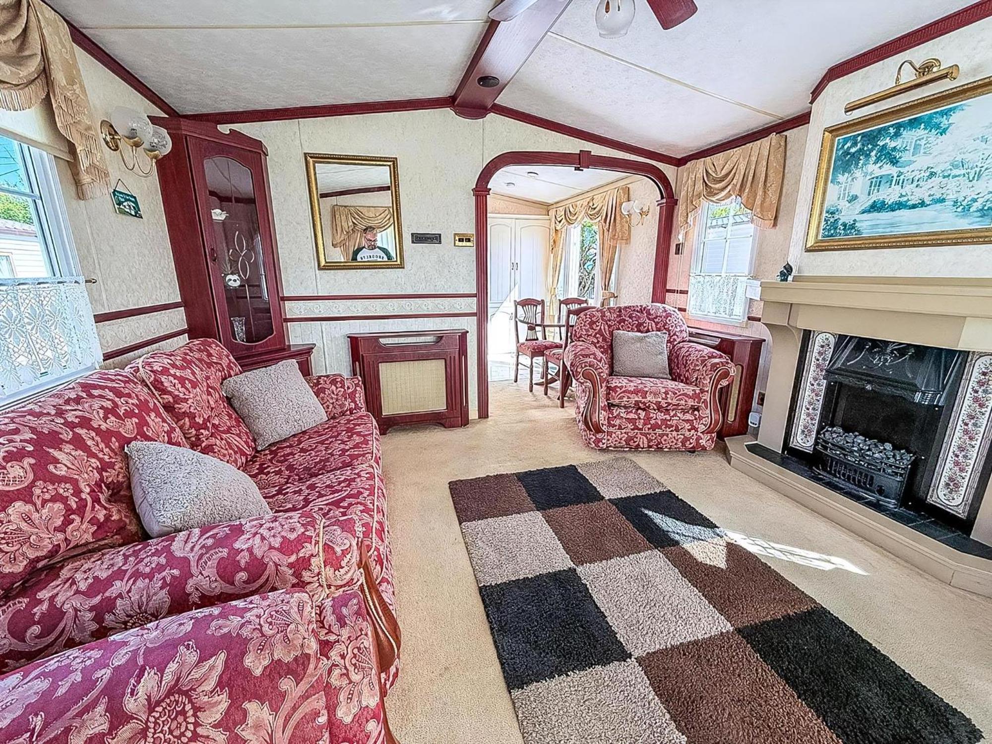 Lovely 6 Berth Caravan On California Cliffs In Norfolk Ref 50007m Great Yarmouth