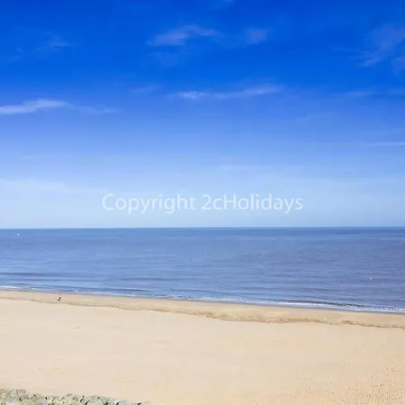 Lovely 6 Berth Caravan On California Cliffs Holiday Park In Norfolk Ref 50007M Great Yarmouth Exterior photo